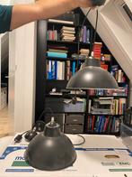 Twee zwarte hanglampen, Huis en Inrichting, Ophalen of Verzenden, Zo goed als nieuw, Minder dan 50 cm
