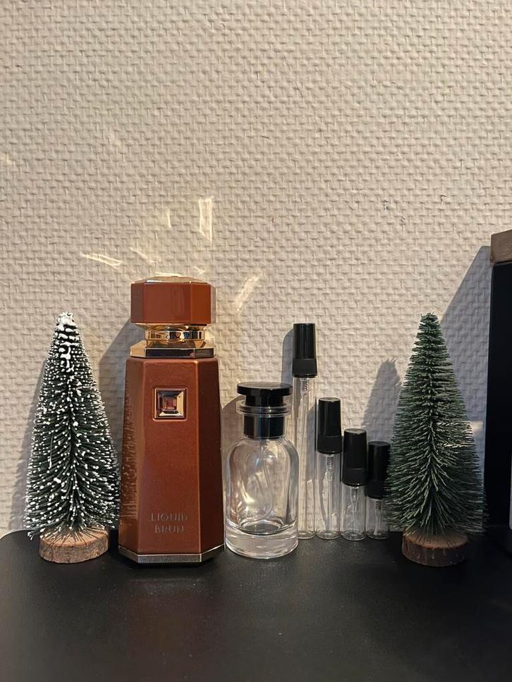 Liquid Brun - French Avenue Samples, Verzamelen, Parfumverzamelingen, Nieuw, Proef of Tester, Gevuld, Ophalen of Verzenden
