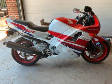 Honda cbr600f 1992 onderdelen beschikbaar voor biedingen