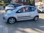 Peugeot 107 1.0-12V XS Urban Move Automaat, Gebruikt, 4 stoelen, 68 pk, Origineel Nederlands