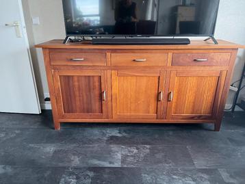 Kersenhouten kast Dressoir beschikbaar voor biedingen