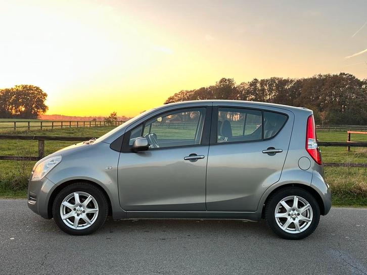 Suzuki Splash 1.2 AUTOMAAT | AIRCO | TREKHAAK | STOELVERW., Auto's, Suzuki, Bedrijf, ABS, Airbags, Airconditioning, Bluetooth