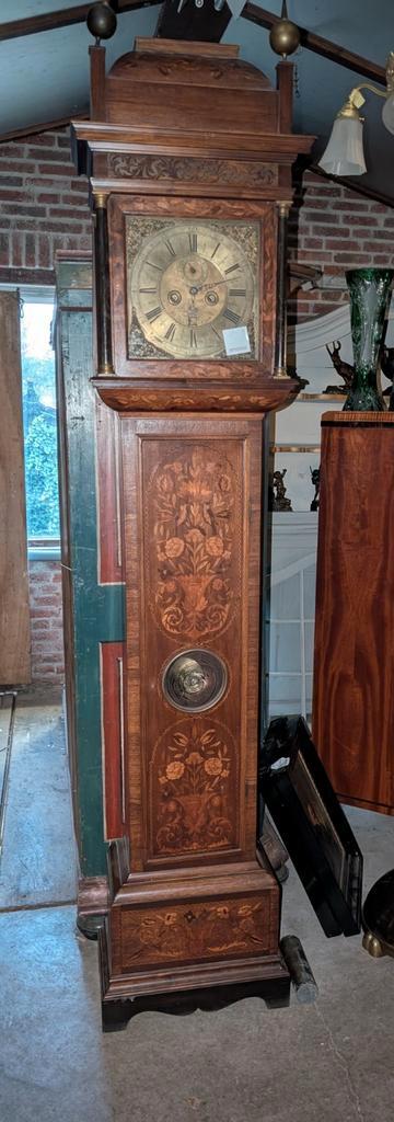 Antieke Engelse staande klok 18 eeuw kast van latere datum., Antiek en Kunst, Antiek | Klokken, Ophalen