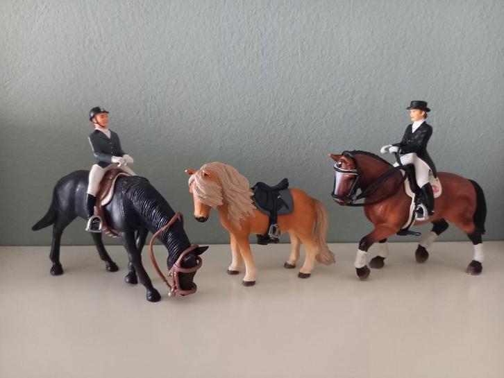 Schleich paarden ruiters en accesoires, Verzamelen, Dierenverzamelingen, Zo goed als nieuw, Beeldje of Figuurtje, Paard, Ophalen of Verzenden