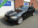 BMW 3-serie 318i Business Line zwart 11-2007 nw apk + opties, Auto's, BMW, Parkeersensor, Zwart, 4 cilinders, 129 pk