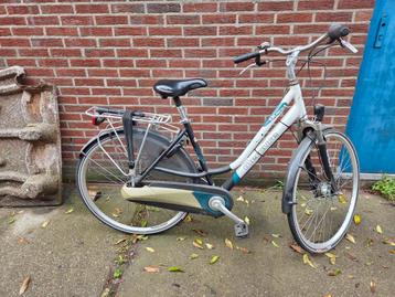 Leuk dames fiets.  beschikbaar voor biedingen