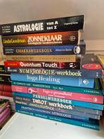 Yoga + Pendel + Astrologie + Tarot enz - Verzameling boeken, Boeken, Esoterie en Spiritualiteit, Astrologie, Ophalen of Verzenden