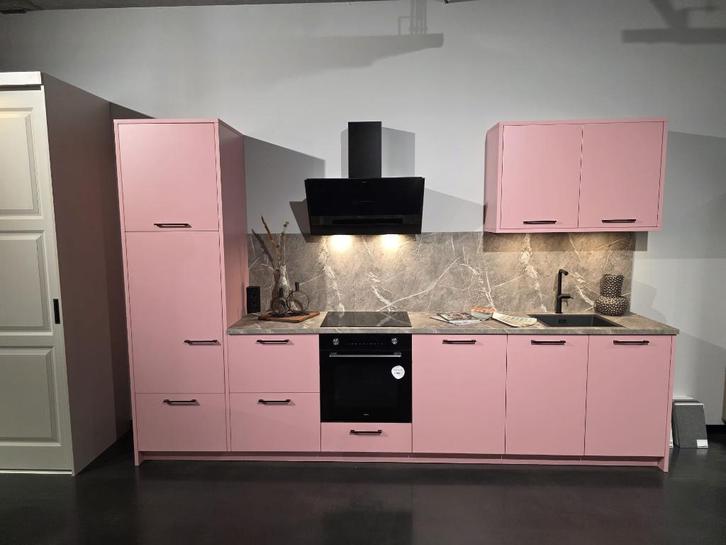 Betaalbare Beckermann keuken incl. pelgrim apparatuur, Huis en Inrichting, Keuken | Complete keukens, Nieuw, Enkelwandige keuken