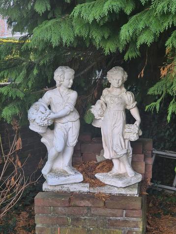 Tuinbeelden, vele soorten  beschikbaar voor biedingen