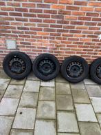 Winterbanden op velg - Toyota Aygo/Peugeot 107/Citroen c1, Ophalen, Zo goed als nieuw