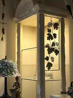 Twee fossiel vitrine kasten, Huis en Inrichting, Ophalen, Met plank(en), Gebruikt, 50 tot 100 cm