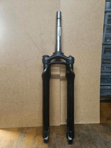 VERENDE VOORVORK RST 29 AIR ALL BLACK 60MM+WIELSET ZGAN! beschikbaar voor biedingen