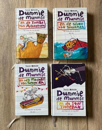 Set van 4 Dummie de Mummie boeken, in goede staat! beschikbaar voor biedingen