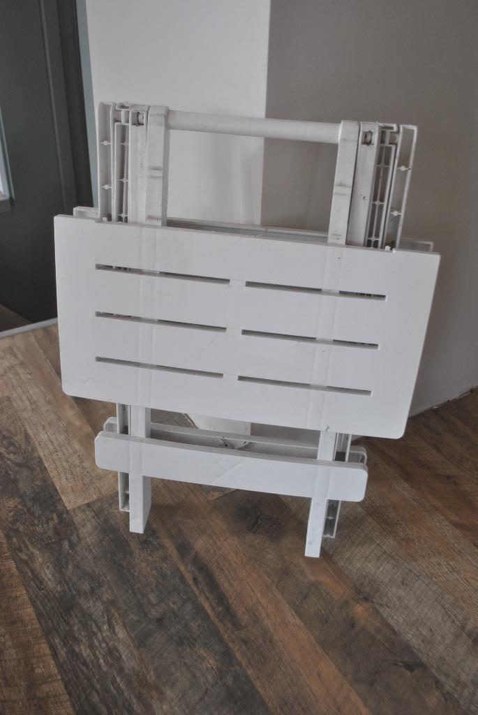 Klaptafeltje voor buiten, Tuin en Terras, Tuintafels, Gebruikt, Vierkant, Kunststof, Ophalen of Verzenden