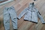 Nike tech fleece trainingspak maat M, Kleding | Heren, Maat 48/50 (M), Nike, Ophalen of Verzenden, Grijs