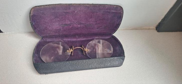 Antieke Knijpbril met Etui, Antiek en Kunst, Antiek | Overige Antiek, Ophalen of Verzenden