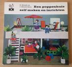 Een Poppenhuis zelf Maken en Inrichten - D. Kirsch - 1969, Verzamelen, Poppenhuizen en Toebehoren, Gebruikt, Overige typen, Ophalen of Verzenden