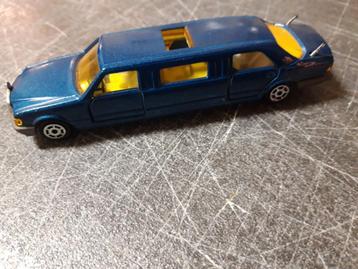 Majorette Mercedes Limousine blauw metallic - NIEUWSTAAT beschikbaar voor biedingen