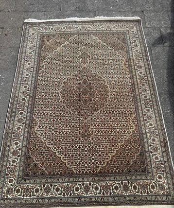 Perzisch tapijt handgeknoopte.maat.200X150cm2 beschikbaar voor biedingen