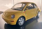 New beatle 1.18 Burago, Hobby en Vrije tijd, Modelauto's | 1:18, Ophalen, Zo goed als nieuw, Bburago