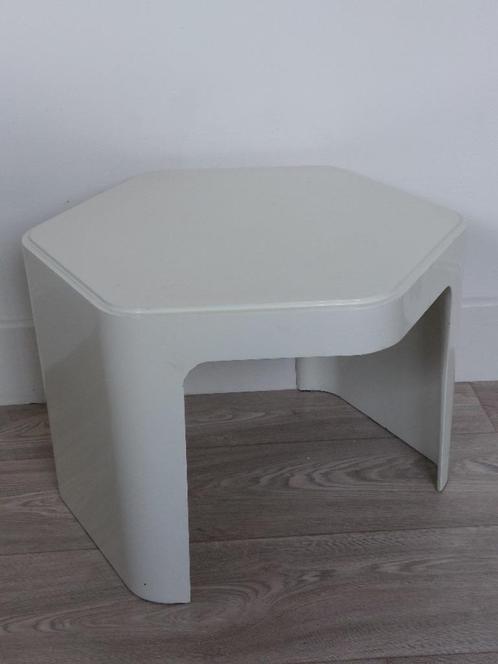 Hexagonale Bijzettafel van Peter Ghyzcy Jaren 70, Huis en Inrichting, Tafels | Bijzettafels, Gebruikt, Overige vormen, Hout, Ophalen of Verzenden