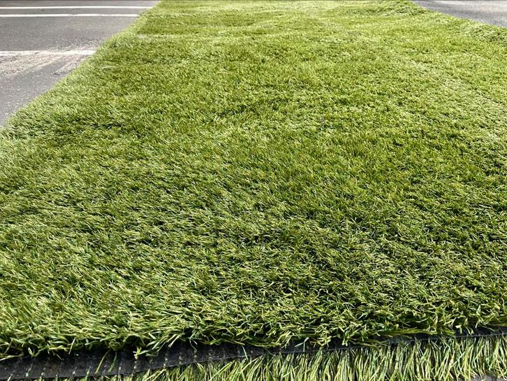 Volle Rol Kunstgras! (3.5m x 50m) €750,- (175m2), Tuin en Terras, Gras en Kunstgras, Zo goed als nieuw, Kunstgras, 20 m² of meer