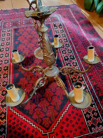 Antieke koperen kroonluchter met 5 armen beschikbaar voor biedingen