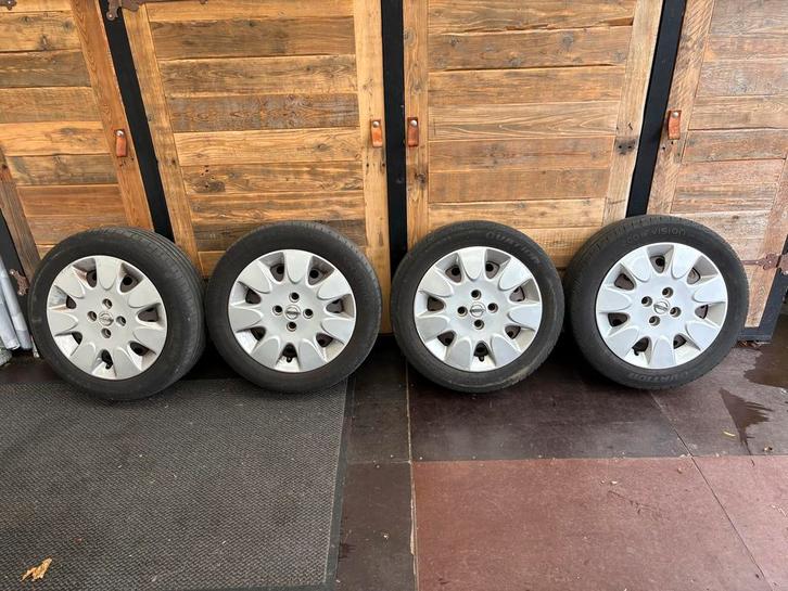 Nissan Micra velgen / banden K12 + K13, Auto-onderdelen, Banden en Velgen, Banden en Velgen, All Season, 15 inch, 175 mm, Personenwagen