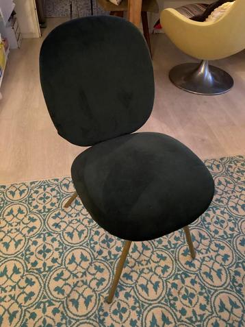 Stoel groen velvet beschikbaar voor biedingen