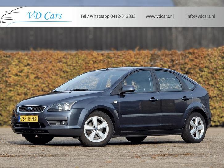 Ford Focus 1.6-16V Futura AUTOMAAT*Nieuwe Distributieriem*Tr, Auto's, Ford, Bedrijf, Te koop, Focus, ABS, Airbags, Airconditioning