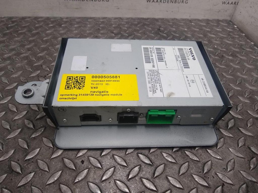 VOLVO V40 SE Lux  NAVIGATIE 2013, Ophalen of Verzenden, Gebruikt, Stiba lid