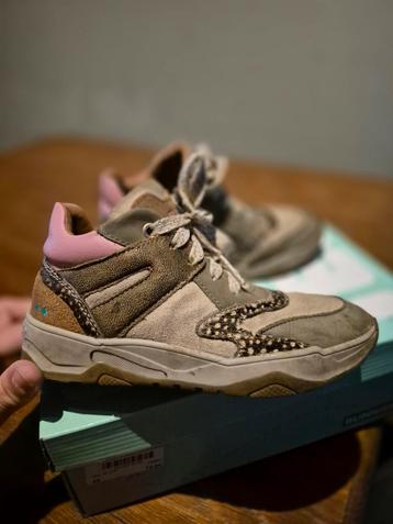 Bunnies sneakers mt 29 beschikbaar voor biedingen