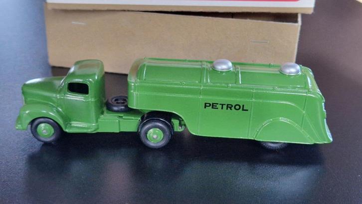 Dinky Supertoys  541Commer articulated truck, Hobby en Vrije tijd, Modelauto's | 1:43, Nieuw, Bus of Vrachtwagen, Dinky Toys, Ophalen