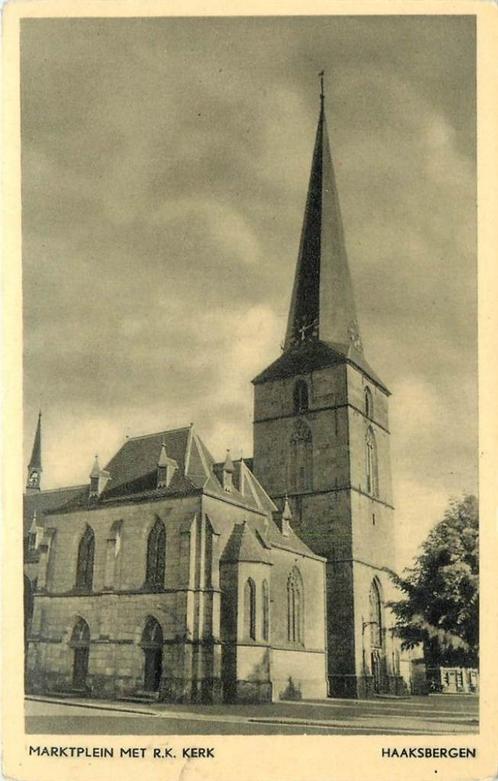 (304-256-007) Haaksbergen Marktplein met RK Kerk, Verzamelen, Ansichtkaarten | Nederland, Overijssel, Verzenden