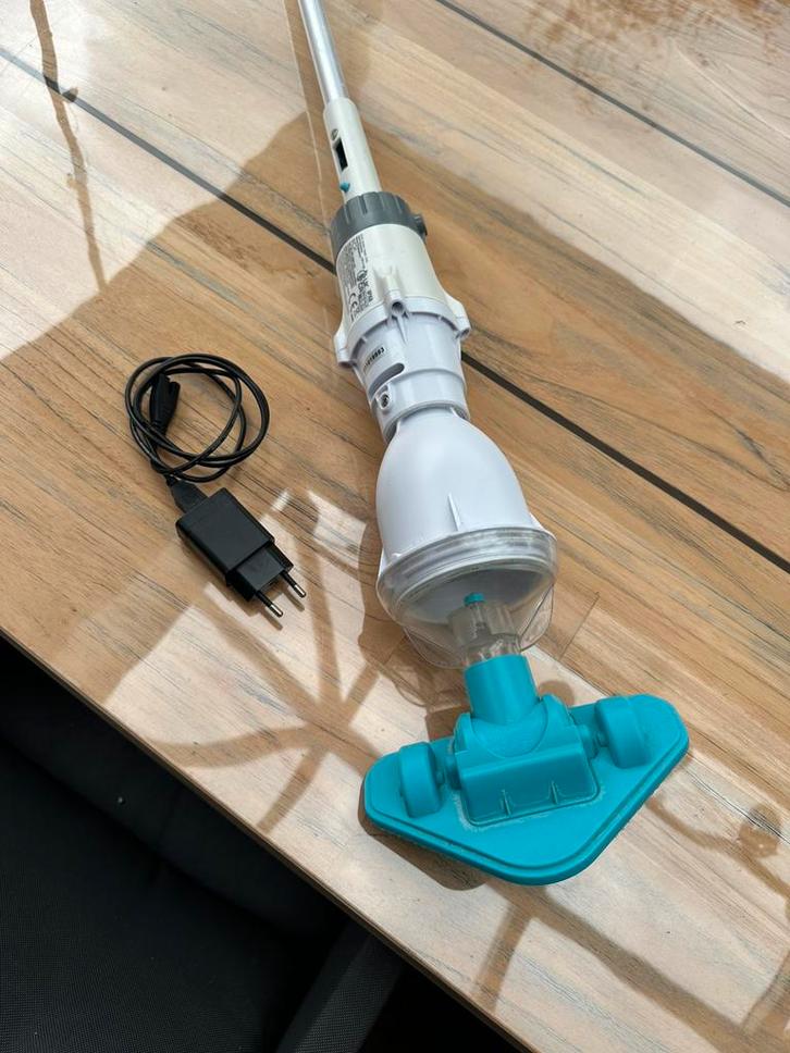 Kokido Telsa 2 elektrische spa- en zwembadstofzuiger, Tuin en Terras, Zwembad-toebehoren, Gebruikt, Overige typen, Ophalen