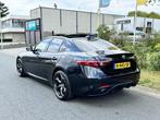 Alfa Romeo Giulia 2.0T Q4 Veloce 280PK Pano•Leder, Auto's, Alfa Romeo, Te koop, Geïmporteerd, 5 stoelen, Benzine