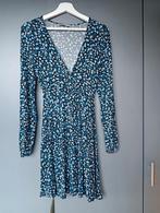 Gebloemd overslag jurkje van Stradivarius mt S, gebloemd, Blauw, Ophalen of Verzenden, Maat 36 (S), Stradivarius