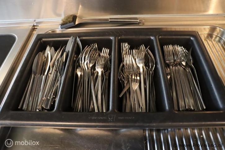 Online Veiling: Partij bestek in bestekbak o.a. messen & ..., Huis en Inrichting, Keuken | Bestek, Gebruikt