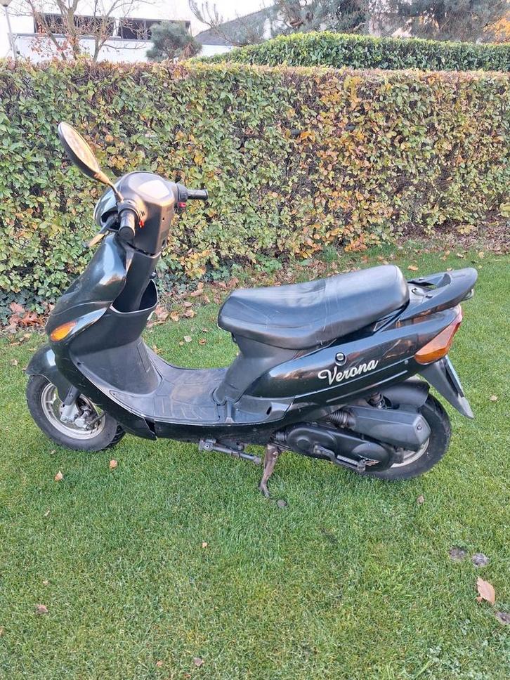 Benzhou Verona, Fietsen en Brommers, Snorfietsen en Snorscooters, Gebruikt, Overige merken, Benzine, Ophalen