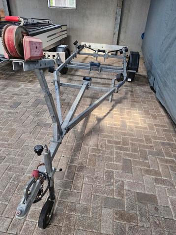 Nette Boottrailer 750kg - Geschikt voor 5m boot beschikbaar voor biedingen