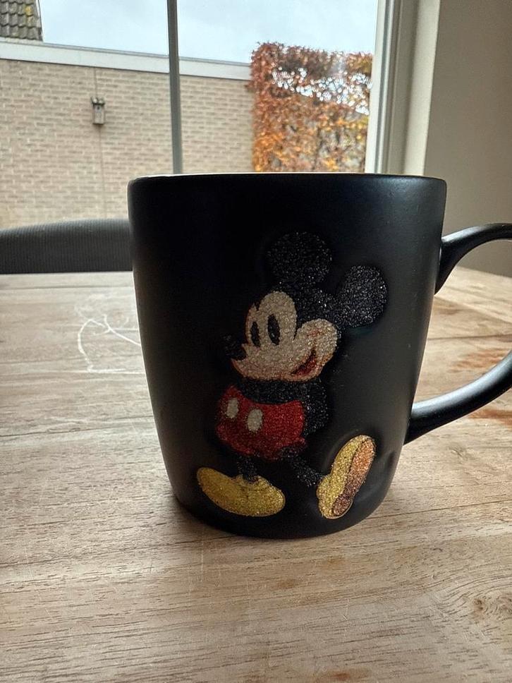 Mickey Mouse Mok - Zwart met Geel, Huis en Inrichting, Keuken | Keukenbenodigdheden, Zo goed als nieuw, Ophalen of Verzenden