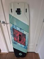 Cabrinha Ace Wood 2022 135x40, Watersport en Boten, Kitesurfen, Twintip, Ophalen of Verzenden, Gebruikt, Kiteboard