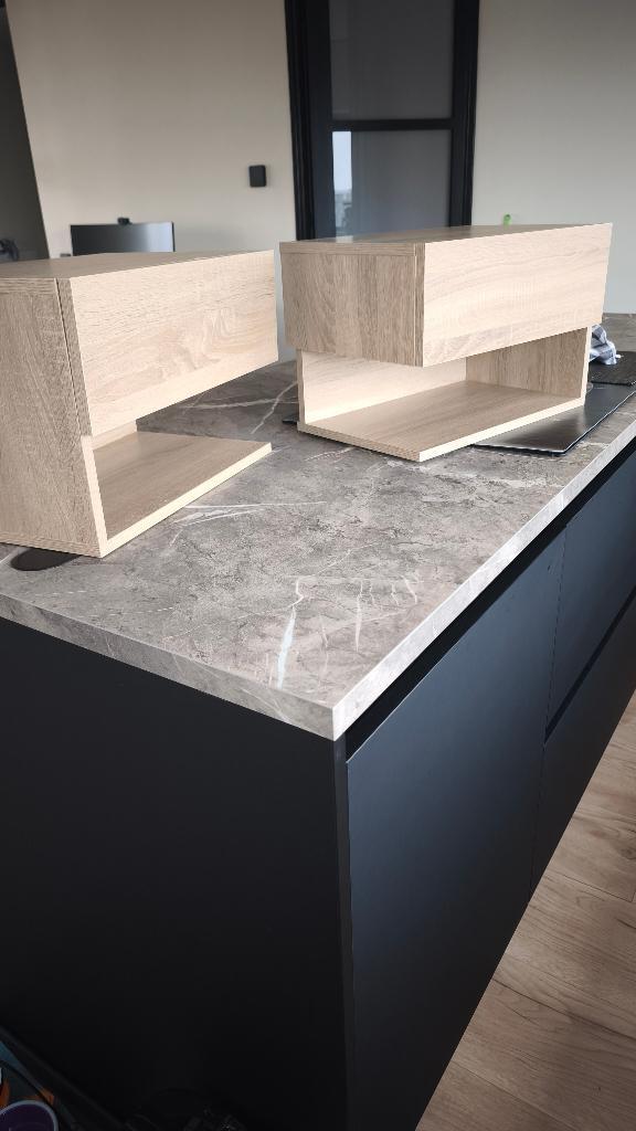 2 Bedside tables wall mounted, Huis en Inrichting, Slaapkamer | Nachtkastjes, Nieuw, 70 cm of meer, Minder dan 45 cm, Overige materialen