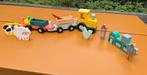 Houten traktor met aanhanger en boerderijdieren + bloemen, Ophalen of Verzenden