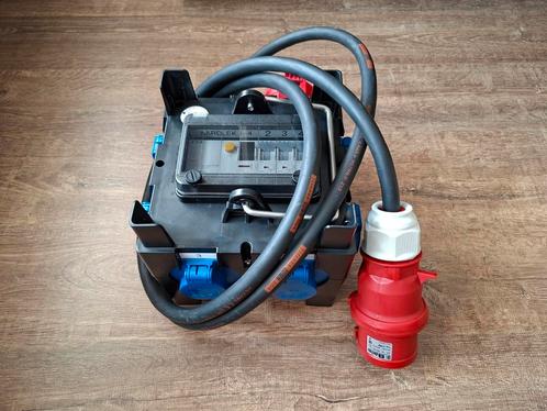 PCE Imst/Keraf 32A verdeelkast > 32A doorlus + 3x 16A Schuko, Doe-het-zelf en Verbouw, Elektra en Kabels, Nieuw, Overige typen