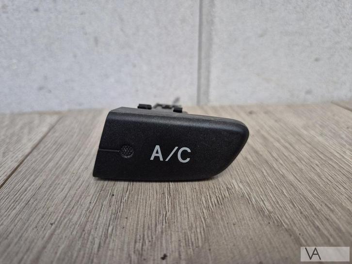 Peugeot 107 Toyota Aygo Citroen C1 airco knop schakelaar €20, Auto-onderdelen, Dashboard en Schakelaars, Peugeot, Gebruikt, Ophalen of Verzenden