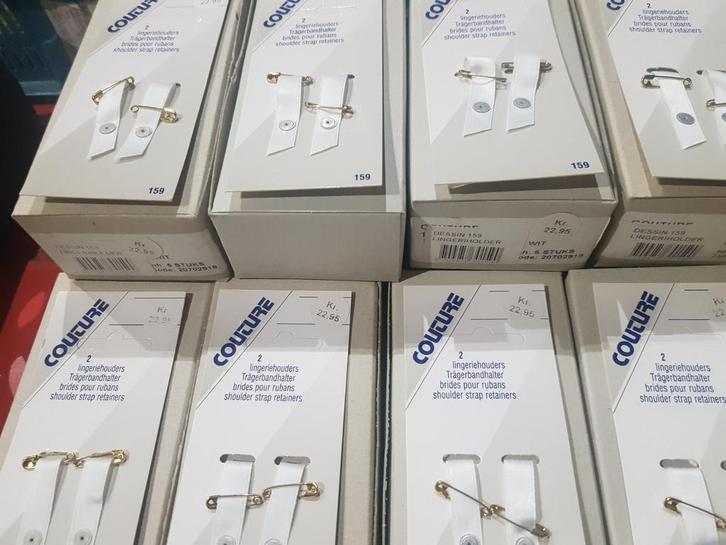 Nu deze 20 doosjes lingerie houders, Hobby en Vrije tijd, Naaien en Fournituren, Nieuw, Overige typen, Ophalen of Verzenden