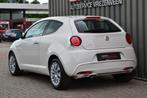 Alfa romeo MiTo 1.4 Distinctive Xenon/Airco/LED/Dealer Onder, Auto's, Alfa Romeo, Voorwielaandrijving, Euro 5, Stof, Gebruikt