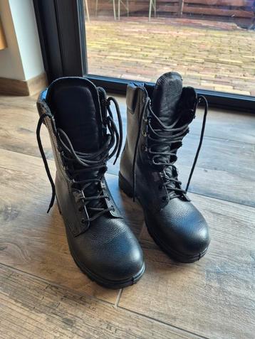 Legerschoenen 250 M, maat 40 beschikbaar voor biedingen