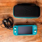 Nintendo Switch Lite, Spelcomputers en Games, Spelcomputers | Nintendo Switch Lite, Ophalen, Turquoise, Zo goed als nieuw, Met beschermhoes of tas